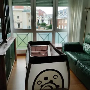 Con Piscina A 100 Metros De La Playa En Apartamento